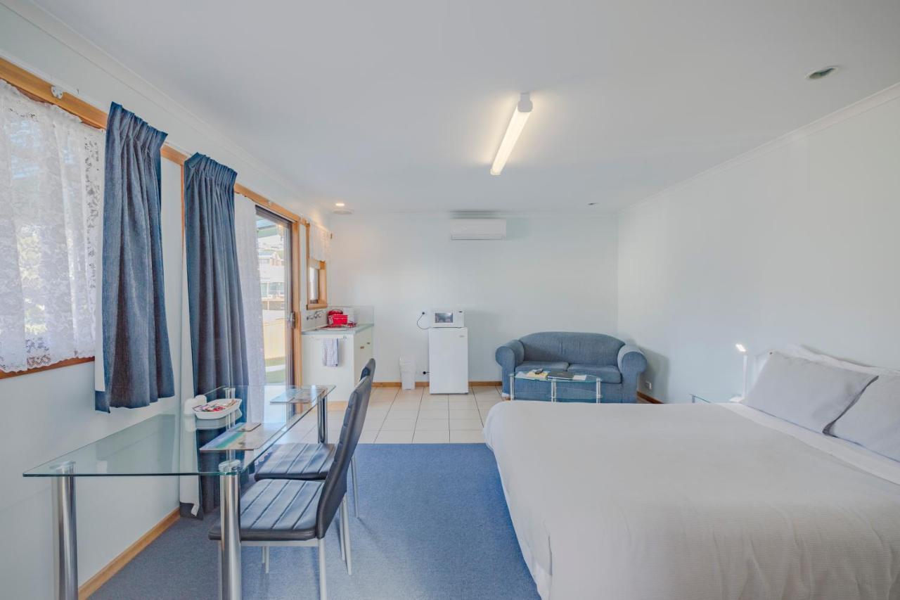 Queechy Motel Сент-Хеленс Экстерьер фото